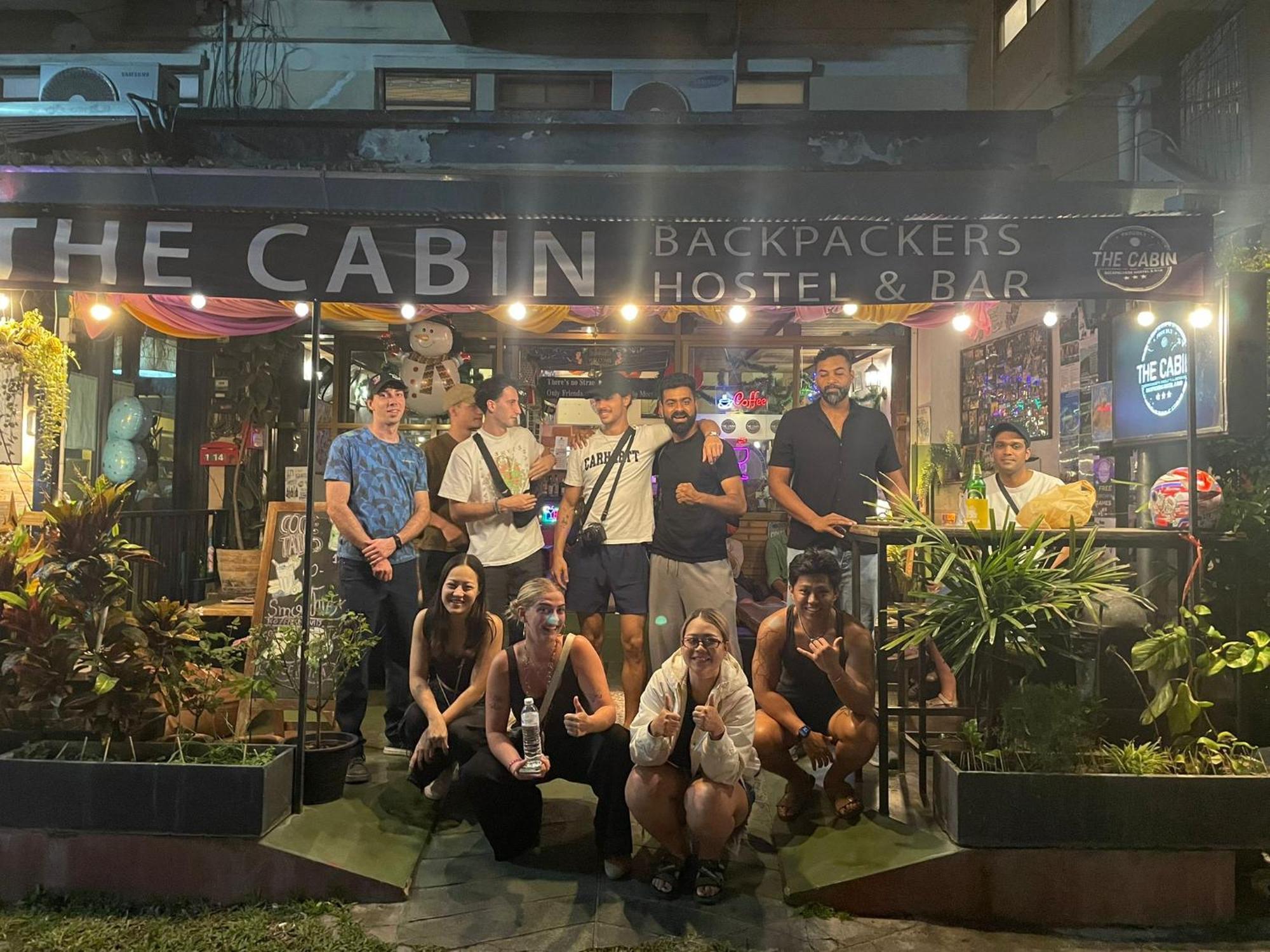 The Cabin Backpackers Hostel & Bar - Chiang Mai — Photos 1